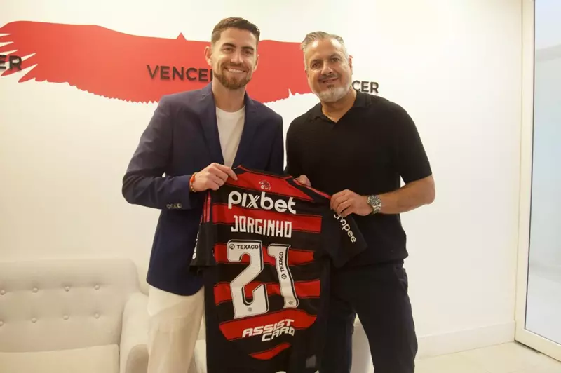 فلامنجو البرازيلي ينجح في ضم جورجينيو في صفقة انتقال حر حتى عام 2028